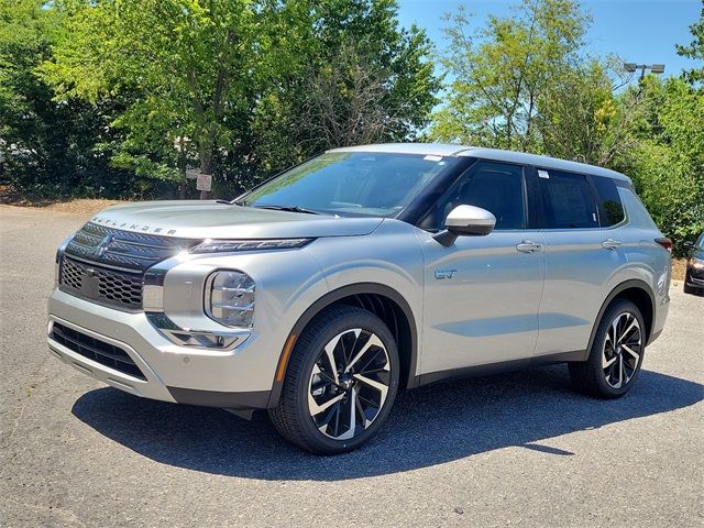 2024 Mitsubishi Outlander PHEV SE