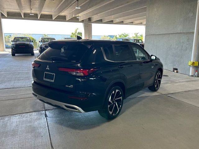 2024 Mitsubishi Outlander PHEV SE