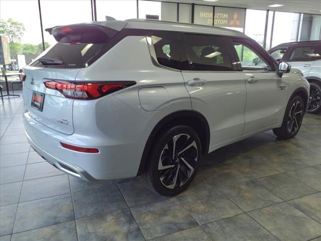 2024 Mitsubishi Outlander PHEV SEL