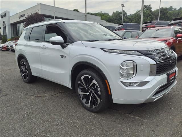 2024 Mitsubishi Outlander PHEV SEL