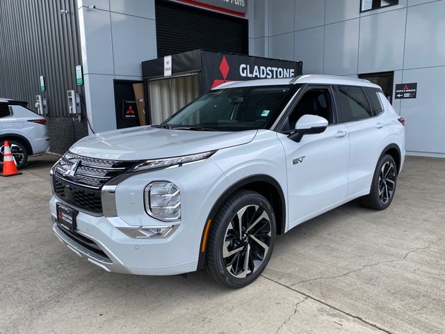 2024 Mitsubishi Outlander Plug-In Hybrid SEL