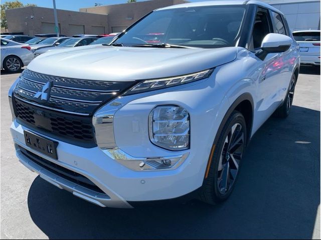 2024 Mitsubishi Outlander PHEV SE