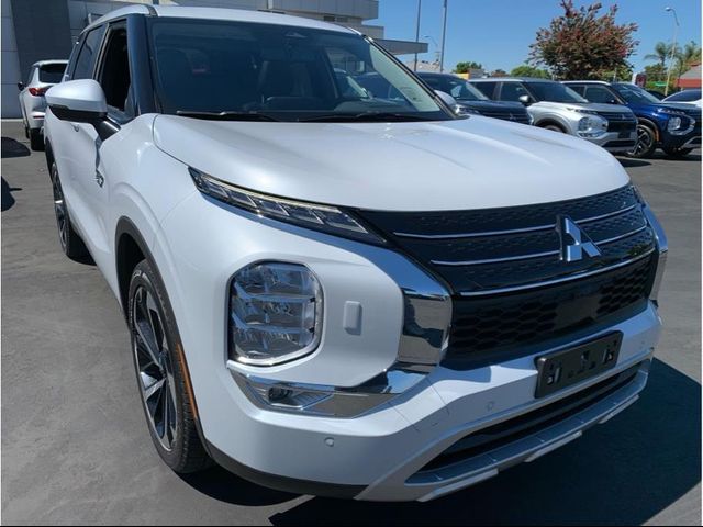 2024 Mitsubishi Outlander PHEV SE