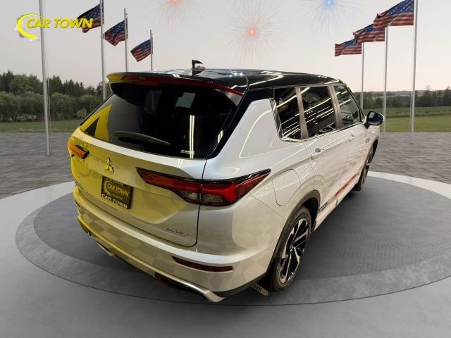 2024 Mitsubishi Outlander Plug-In Hybrid SE