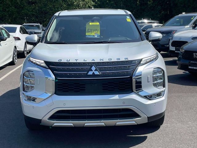 2024 Mitsubishi Outlander Plug-In Hybrid SE