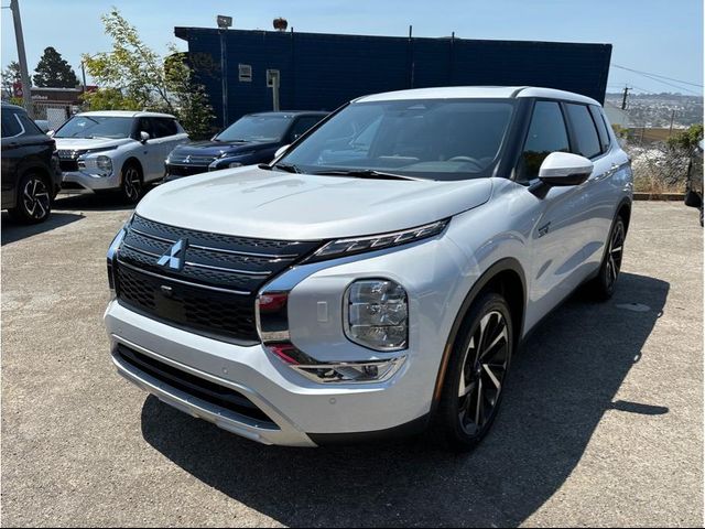 2024 Mitsubishi Outlander PHEV SE