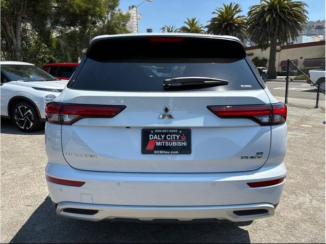 2024 Mitsubishi Outlander PHEV SE