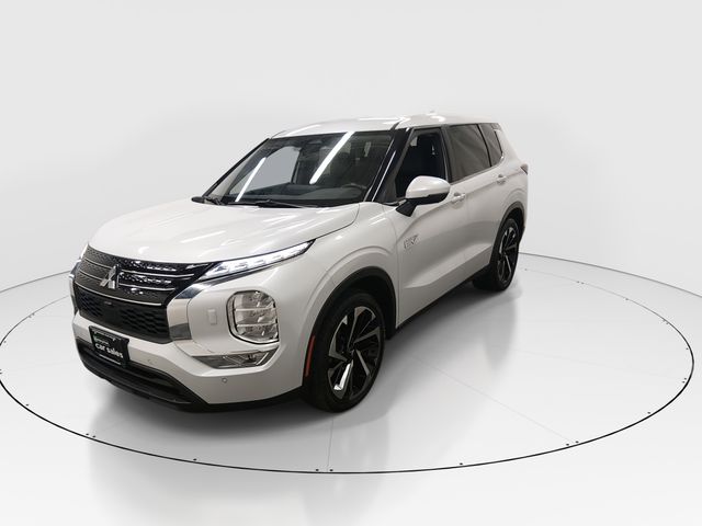 2024 Mitsubishi Outlander Plug-In Hybrid SE
