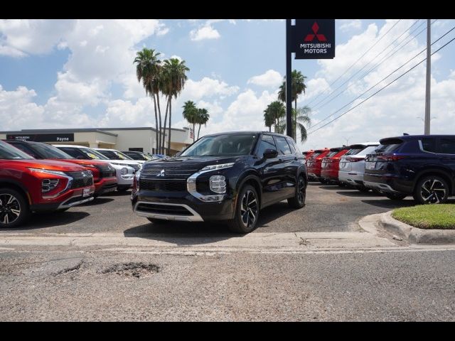 2024 Mitsubishi Outlander Plug-In Hybrid SE