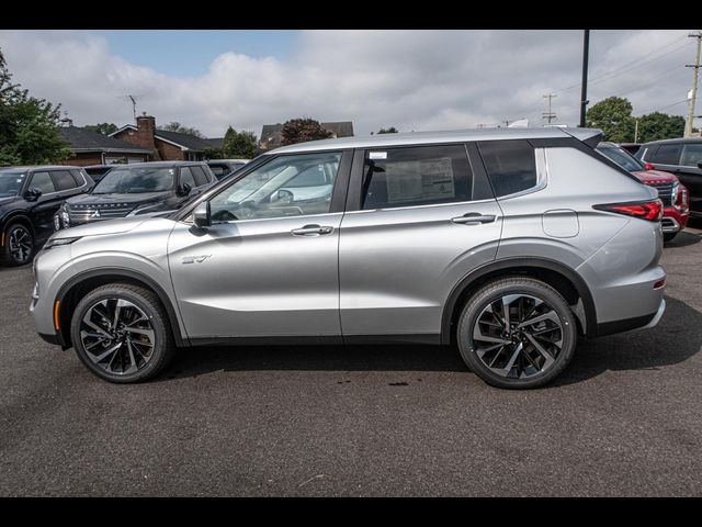 2024 Mitsubishi Outlander Plug-In Hybrid SE