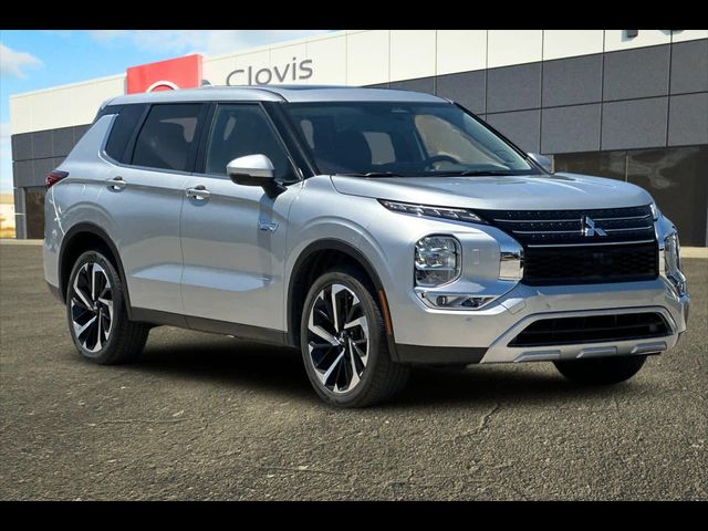 2024 Mitsubishi Outlander Plug-In Hybrid SE