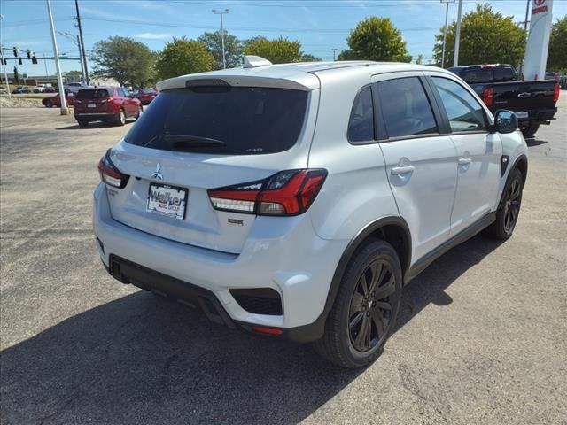 2024 Mitsubishi Outlander Sport LE