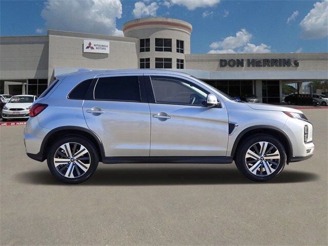 2024 Mitsubishi Outlander Sport SE