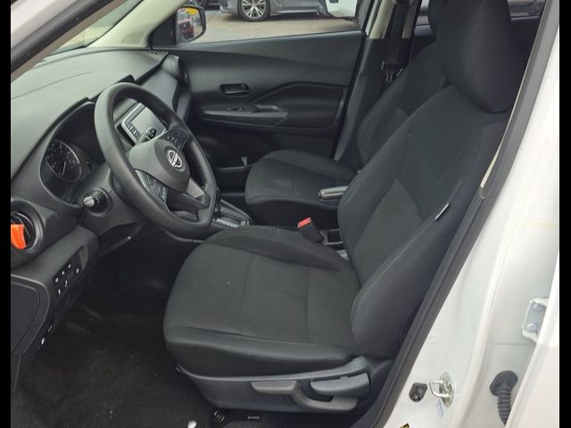 2024 Nissan Kicks S