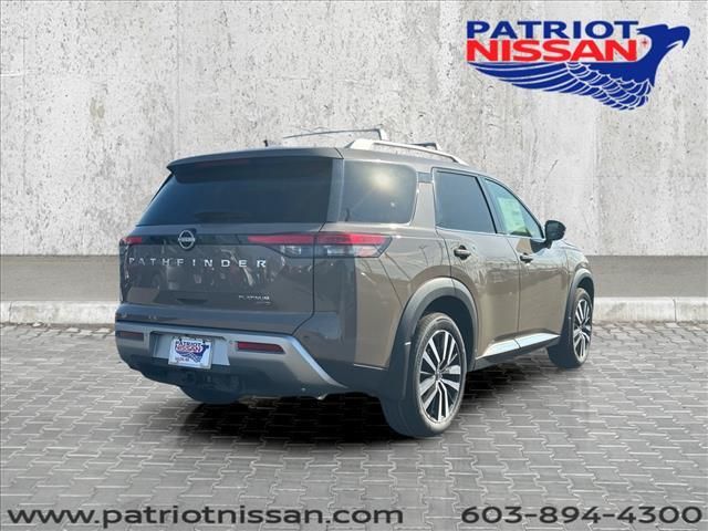 2024 Nissan Pathfinder Platinum