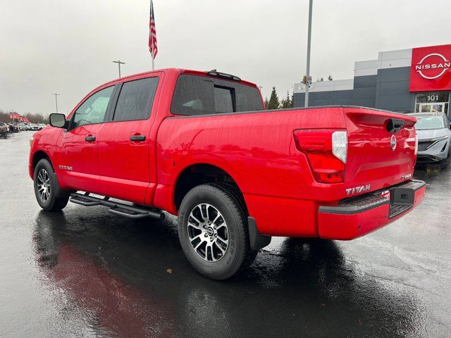 2024 Nissan Titan SV