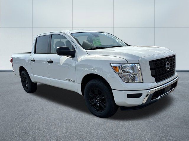 2024 Nissan Titan SV