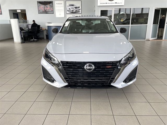 2024 Nissan Altima 2.0 SR