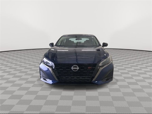 2024 Nissan Altima 2.0 SR