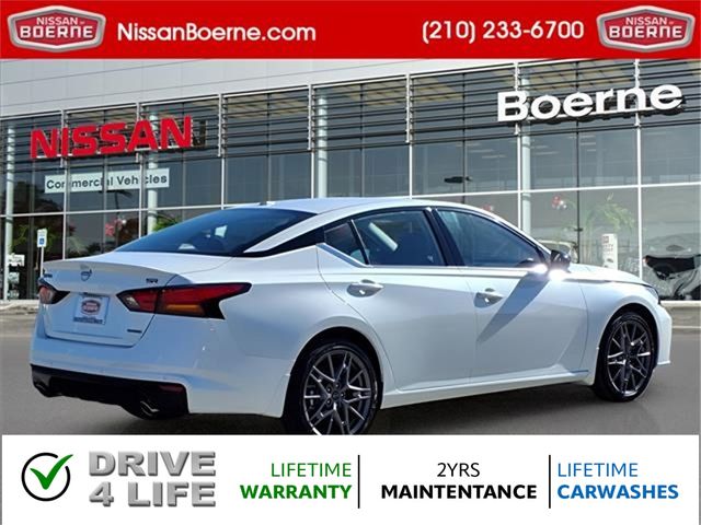 2024 Nissan Altima 2.0 SR