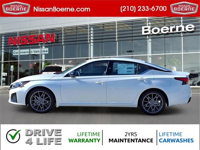 2024 Nissan Altima 2.0 SR