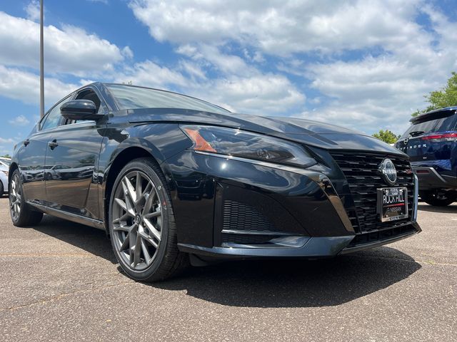 2024 Nissan Altima 2.0 SR