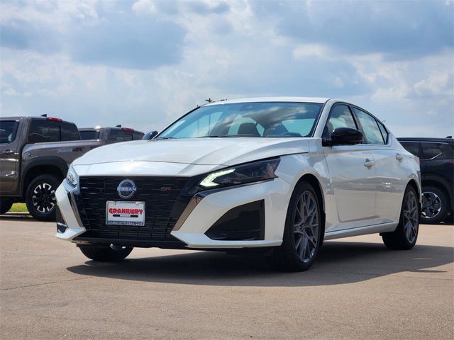 2024 Nissan Altima 2.0 SR