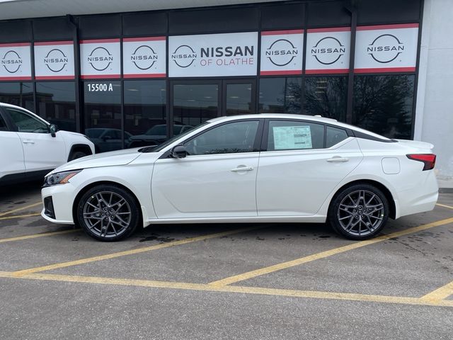 2024 Nissan Altima 2.0 SR