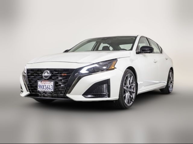 2024 Nissan Altima 2.0 SR