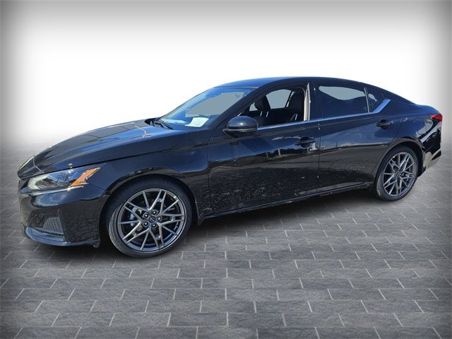 2024 Nissan Altima 2.0 SR