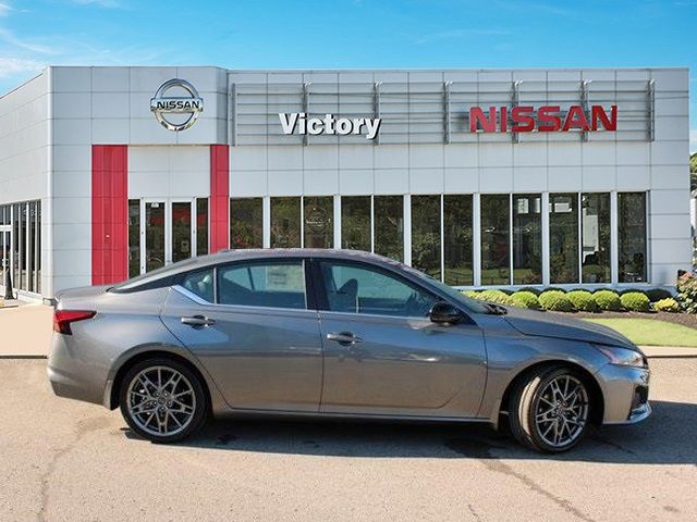 2024 Nissan Altima 2.0 SR