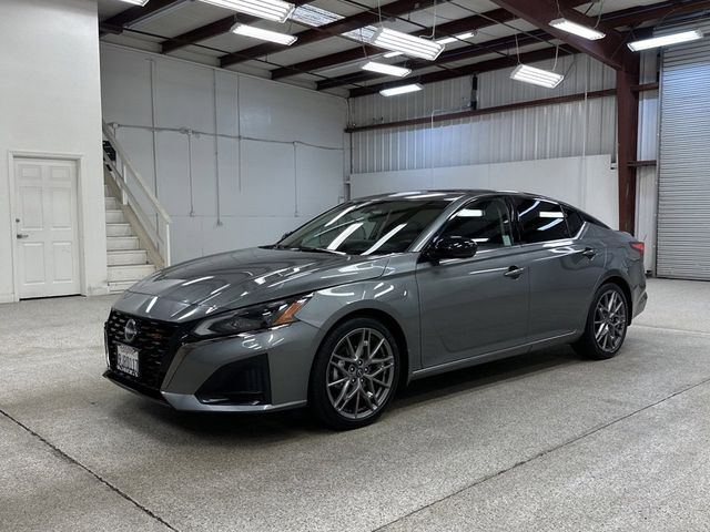 2024 Nissan Altima 2.0 SR