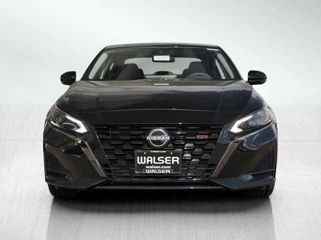 2024 Nissan Altima 2.0 SR