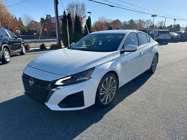 2024 Nissan Altima 2.5 SL