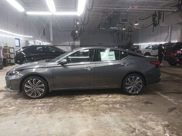 2024 Nissan Altima 2.5 SL