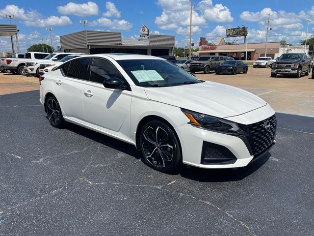 2024 Nissan Altima 2.5 SR