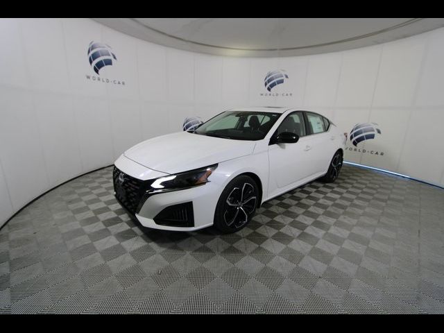 2024 Nissan Altima 2.5 SR