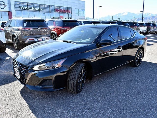 2024 Nissan Altima 2.5 SR