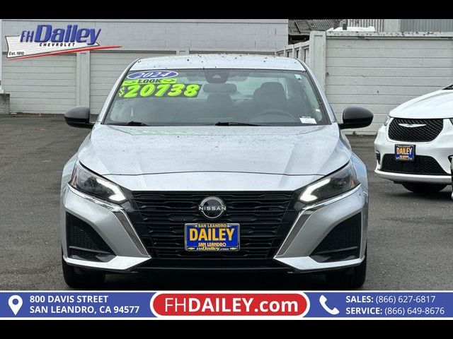 2024 Nissan Altima 2.5 SV