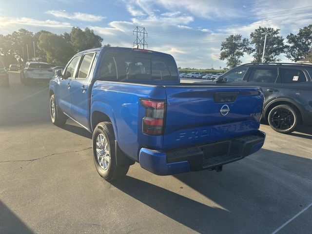 2024 Nissan Frontier SV