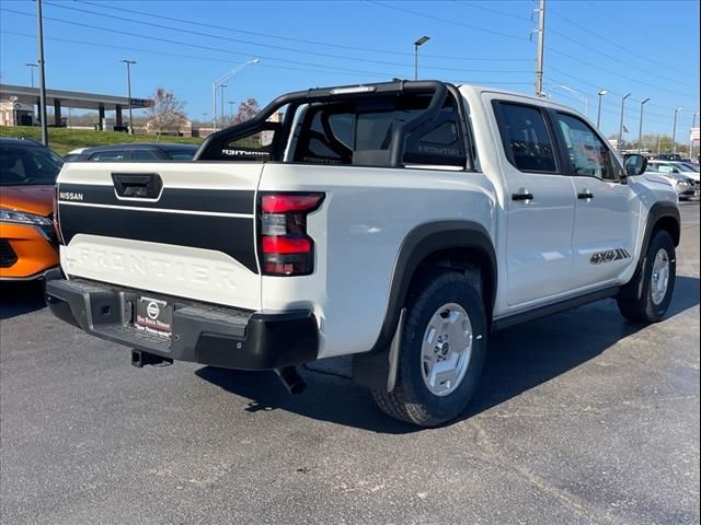 2024 Nissan Frontier SV