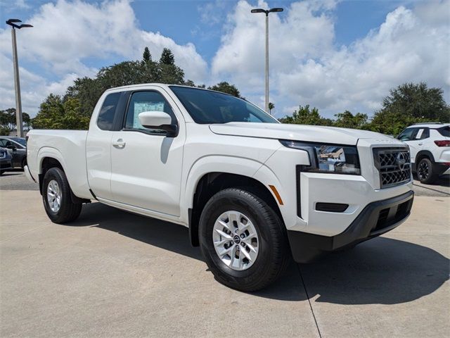 2024 Nissan Frontier SV