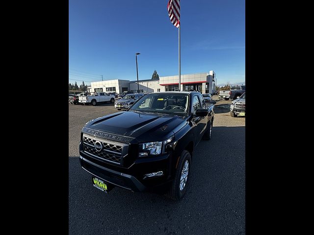 2024 Nissan Frontier SV