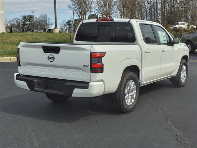 2024 Nissan Frontier SV