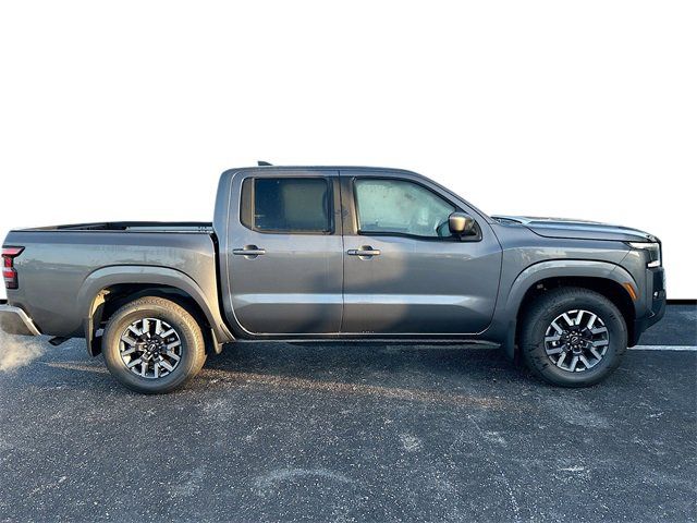 2024 Nissan Frontier SL