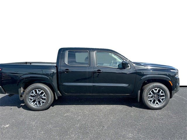 2024 Nissan Frontier SL