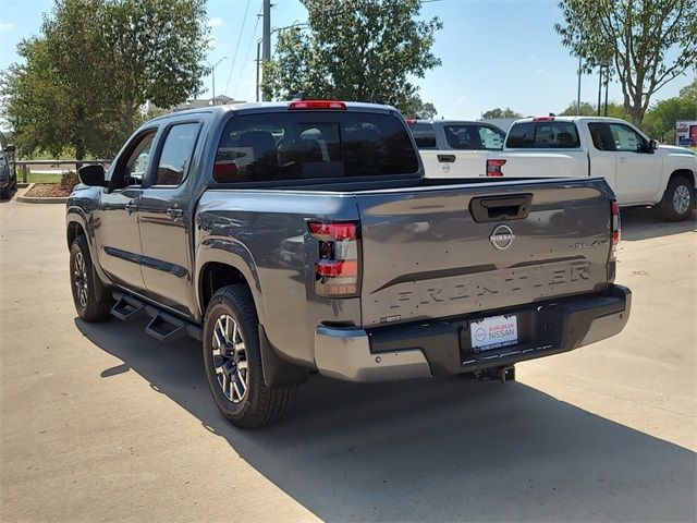 2024 Nissan Frontier SL