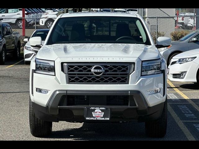 2024 Nissan Frontier SL