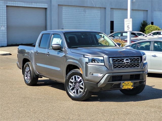 2024 Nissan Frontier SL