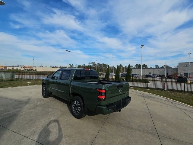 2024 Nissan Frontier SL